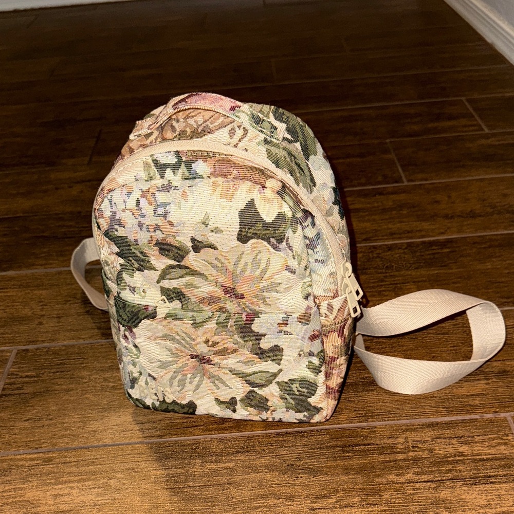 BEIS Floral Tapestry Backpack - Cream and Olive
